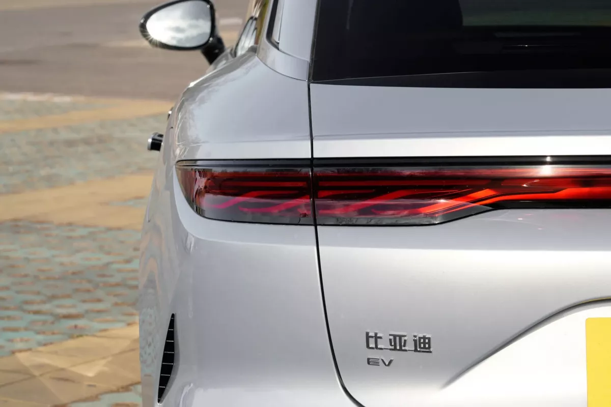 BYD Han L
