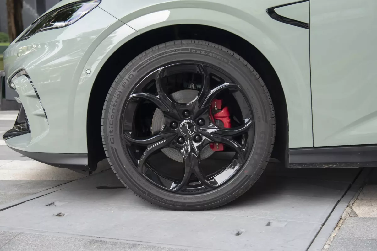 BYD Seal 06 GT