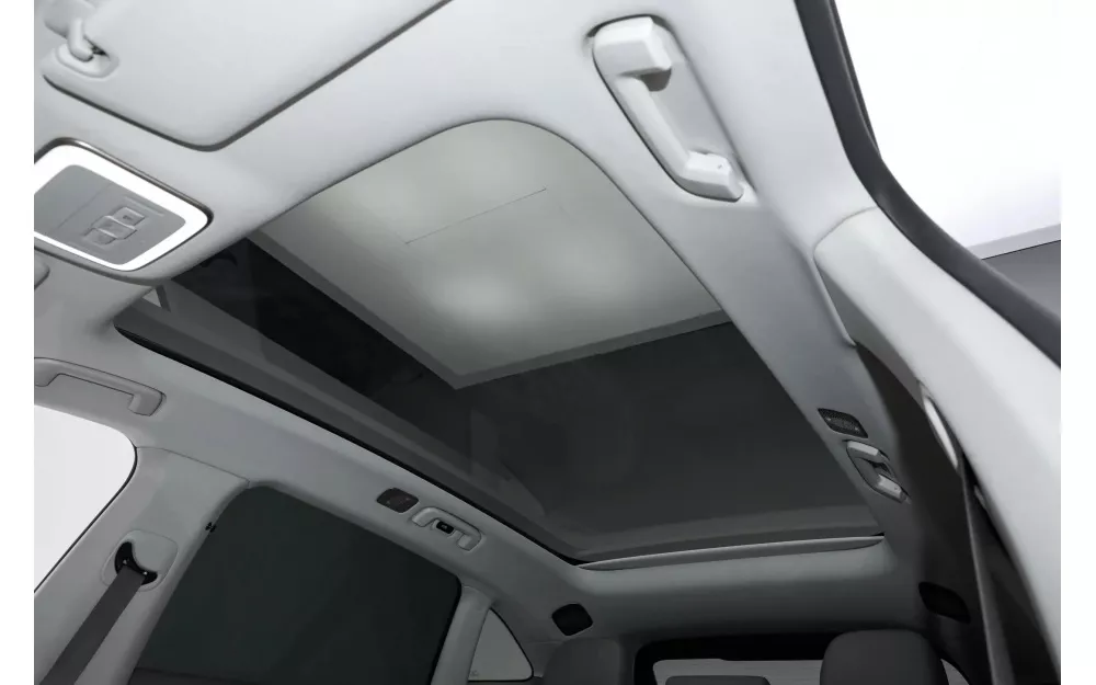 7X 4WD Smart + R20 Akebono 2025, Polar whiteout (mileage 20500 km)