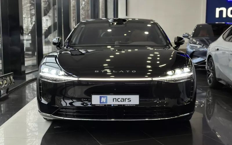 E5 Sportback Flagship Quattro, Streamer Silver, 2025