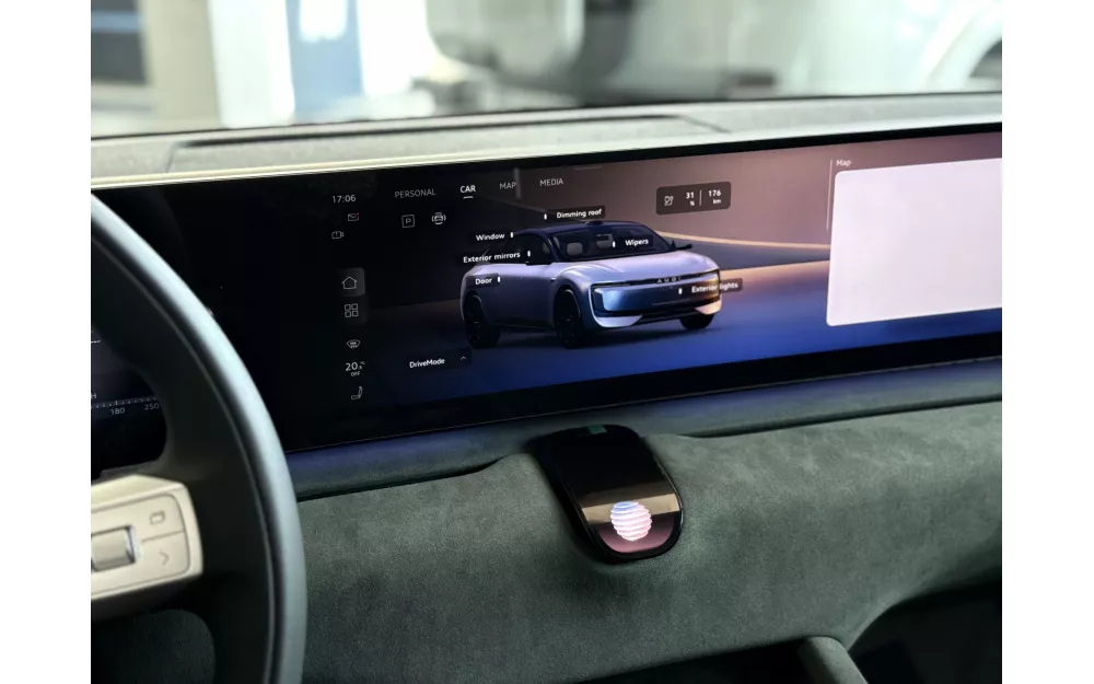 E5 Sportback Flagship Quattro, Streamer Silver, 2025
