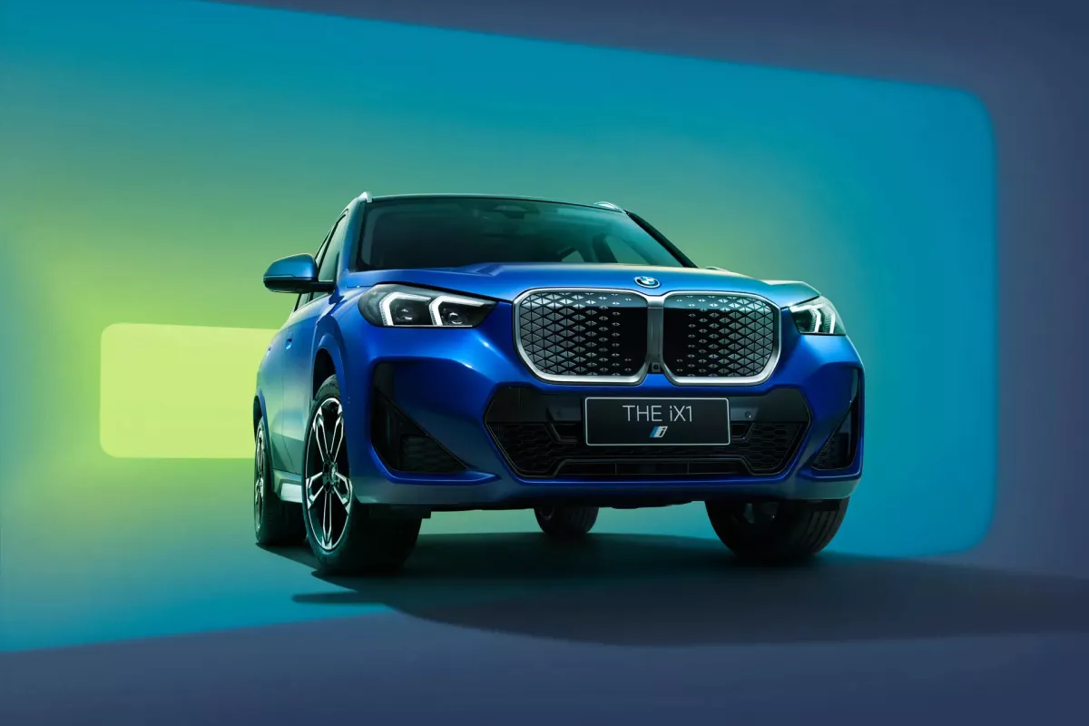BMW iX1